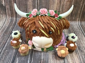yak highland cow cake and cupcakes