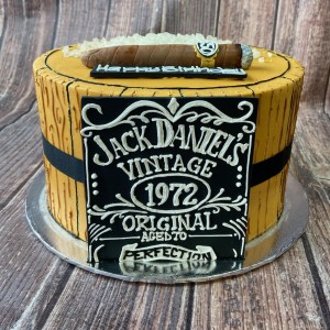 jack Daniels whiskey cake